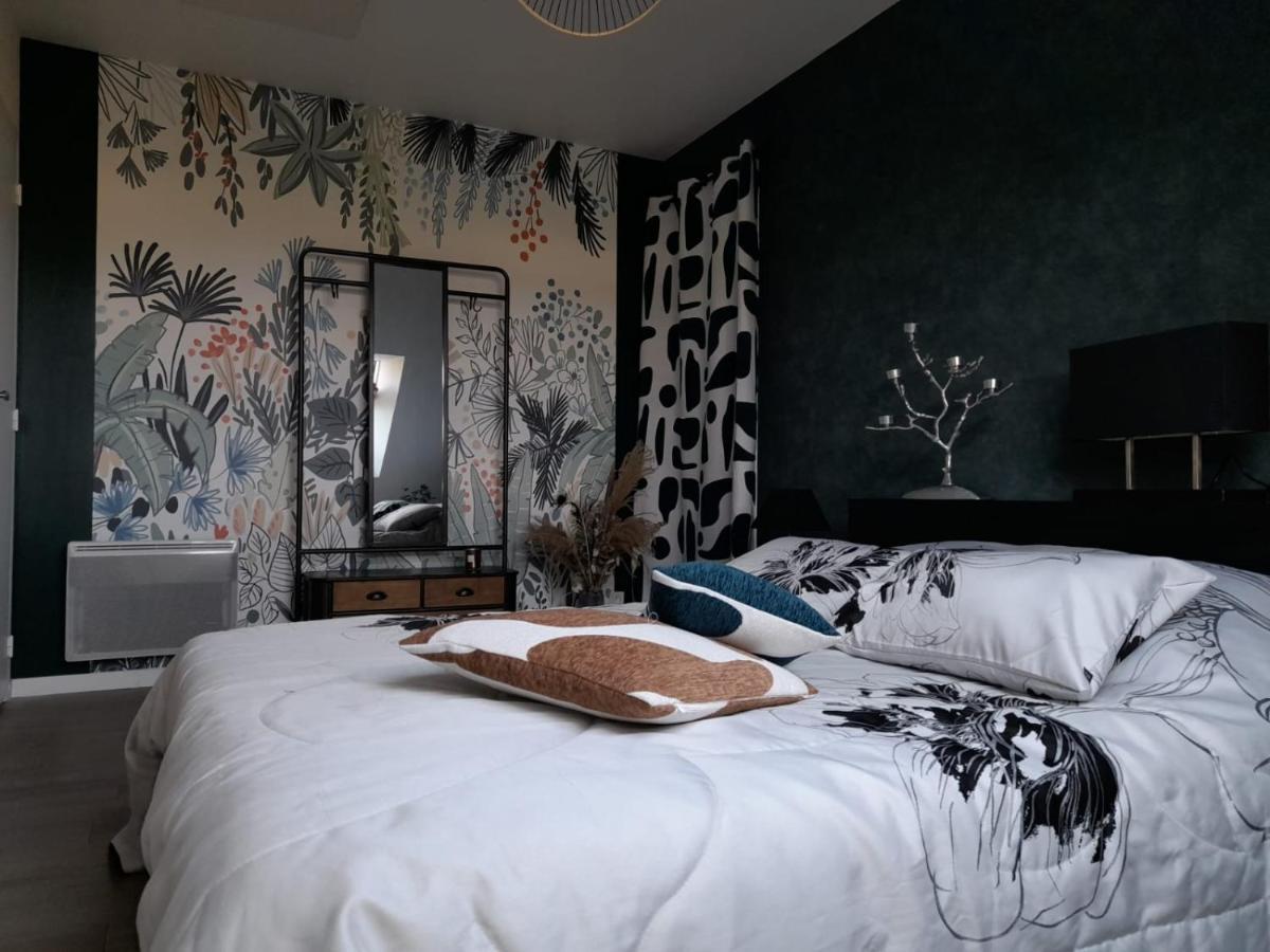 Chambre Dans Un Ecrin De Verdure Angrie Exterior foto