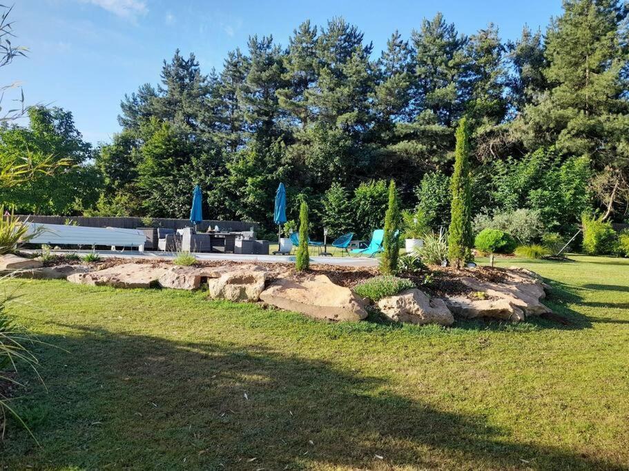 Chambre Dans Un Ecrin De Verdure Angrie Exterior foto